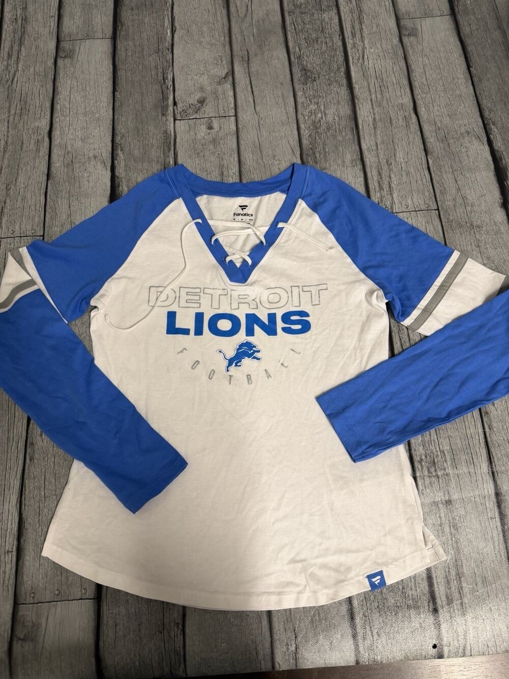NWOT Women’s Fanatics Detroit Lions Lace Up Front Long Sleeve Tshirt Sz Small